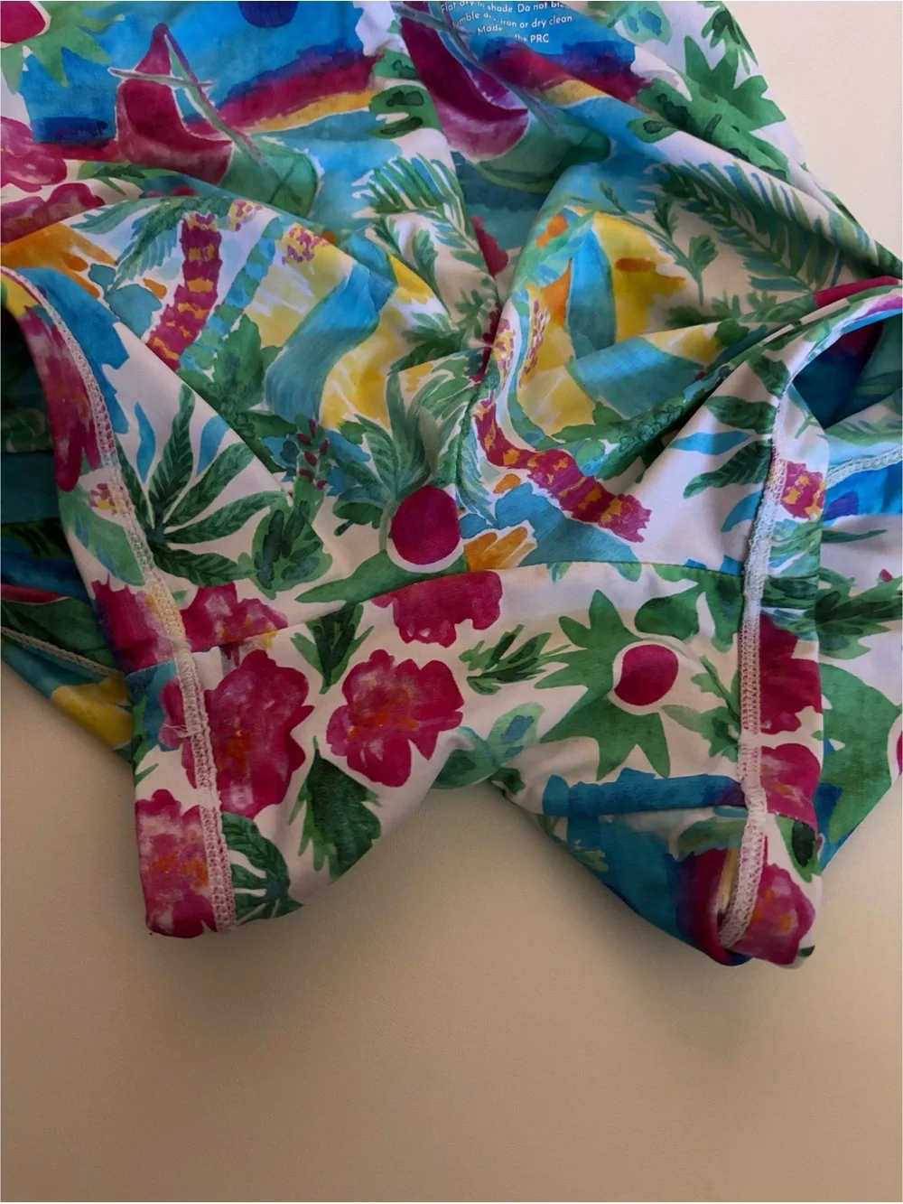 Kavala Lanai Solta Surf Suit Size M ~ Pristine - Picture 11 of 12